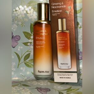 Ginseng & Niacinamide Emulsion - Gold and White